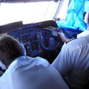 AN 74 Cockpit 02